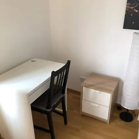 11- Near Ber For 4 Guests & Not Far To Tesla Daire *
