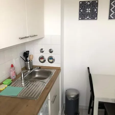 11- Near Ber For 4 Guests & Not Far To Tesla Daire